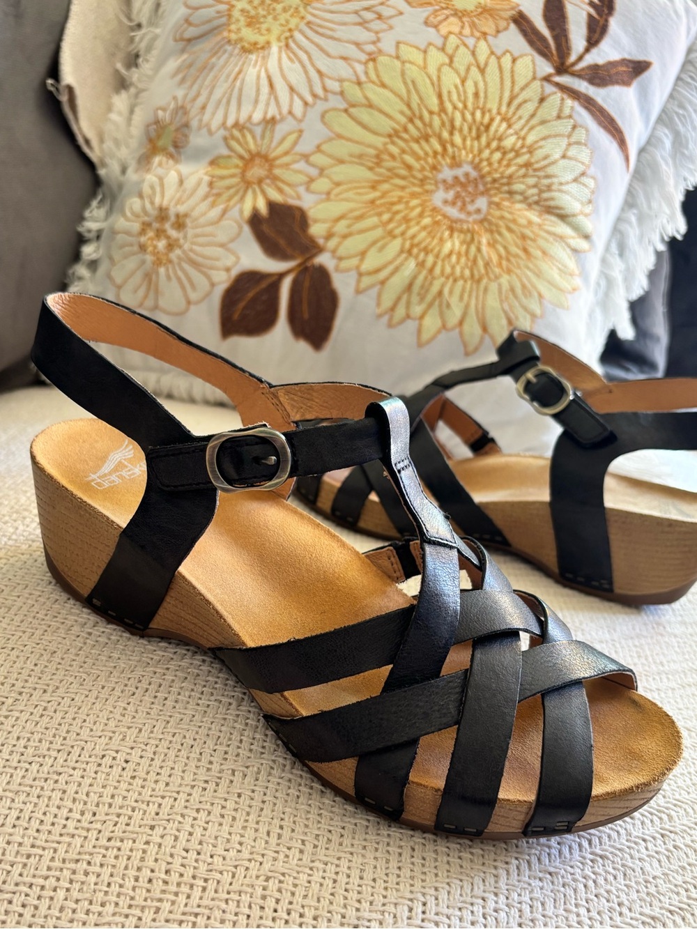 Dansko Tinley Fisherman Wedge Sandals Black Leather Size EU 40 - Picture 11 of 14